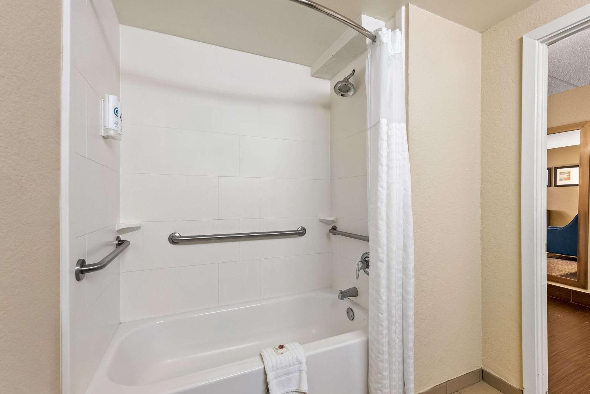 Comfort Inn & Suites Panama City - St Andrew Buitenkant foto